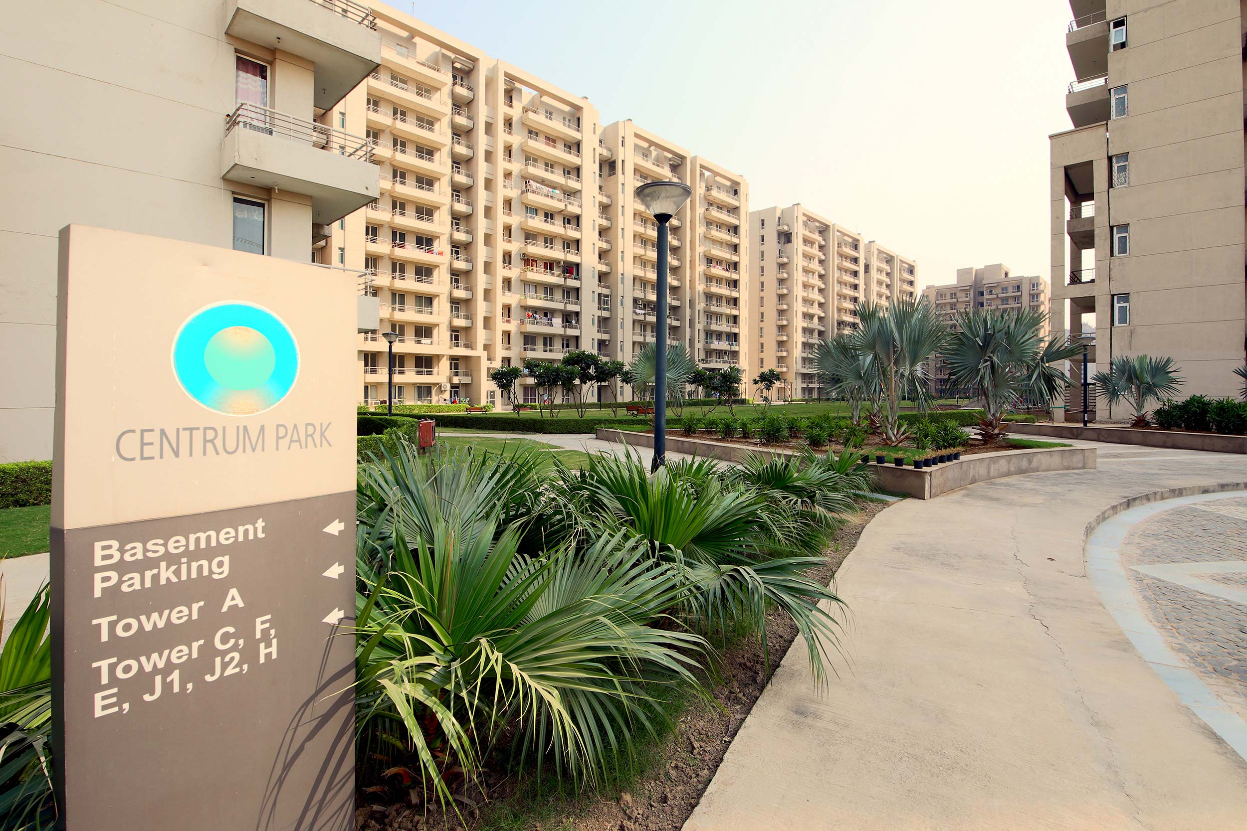 2 BHK Flat Sale Indiabulls Centrum Park Sector 103